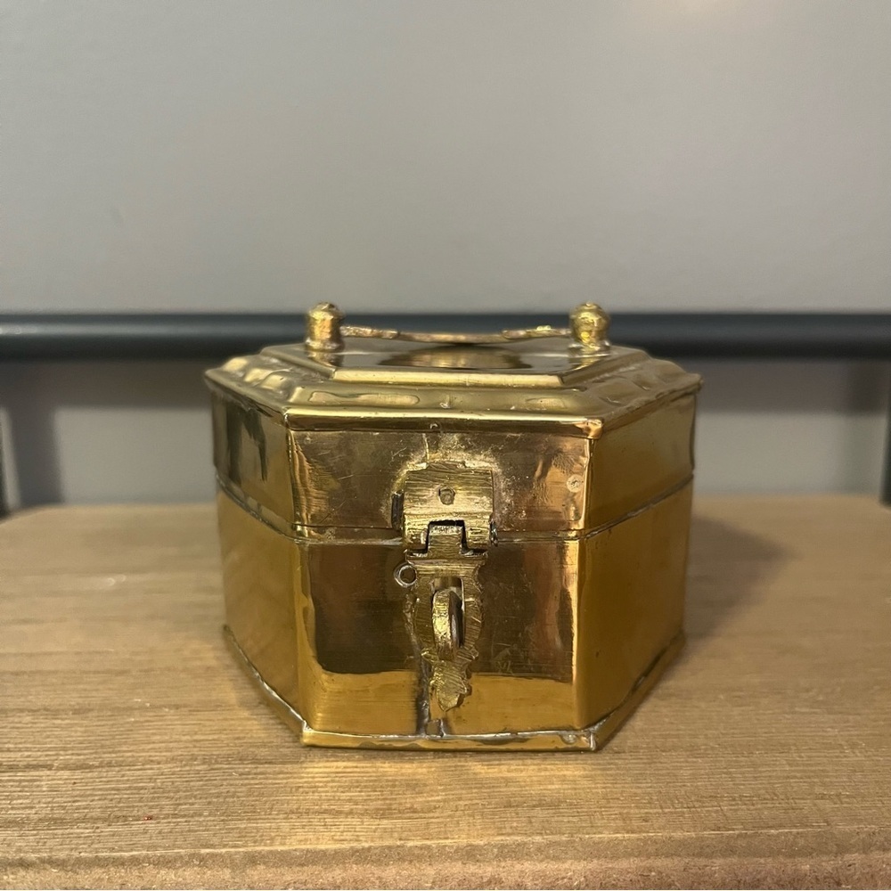 Vintage Small Brass Hexoganal
Trinket Box with Handle and Latch